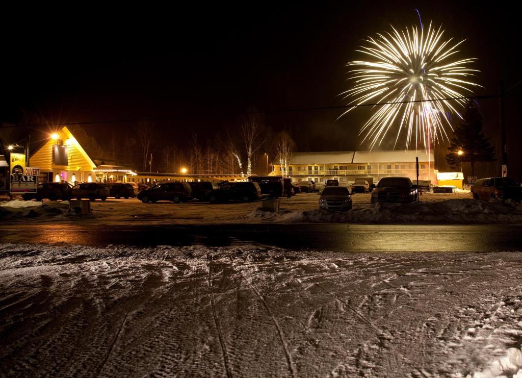 La Cuillere A Pot Saint-Donat-de-Montcalm Exterior foto